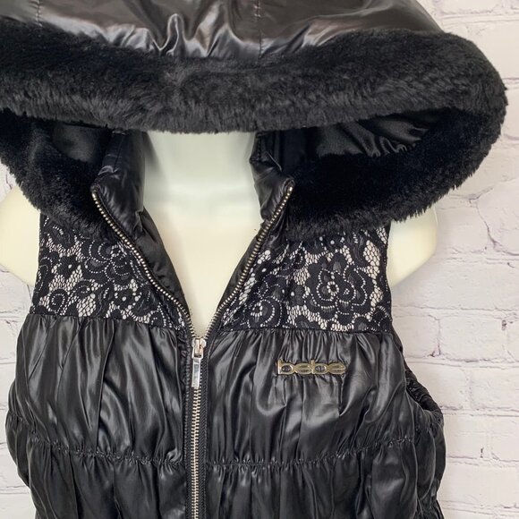 BEBE BLACK HOODED LACE GATHERED PUFFER VEST - M - Picture 4 of 8